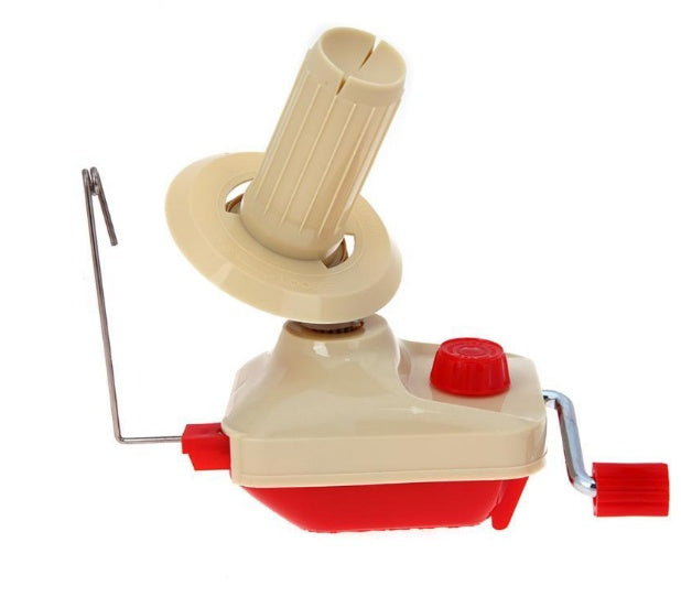 Handheld wool winding machine for creating yarn balls | Stornfield