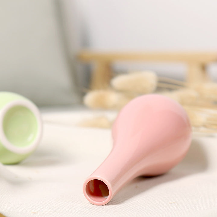 Elegant Minimalist Vase Stornfeild