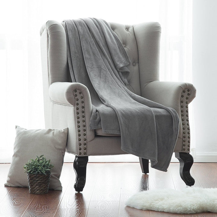 Women Luxurious and extremely soft fleece blanket Stornfield