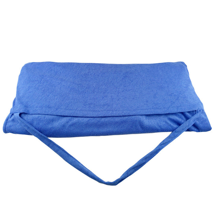 Wrap blanket with practical carrying handles Stornfield