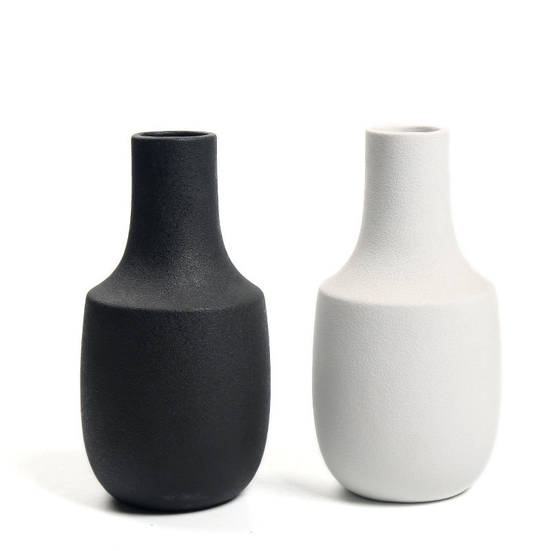 Elegant Floral Arrangement Vase Stornfeild