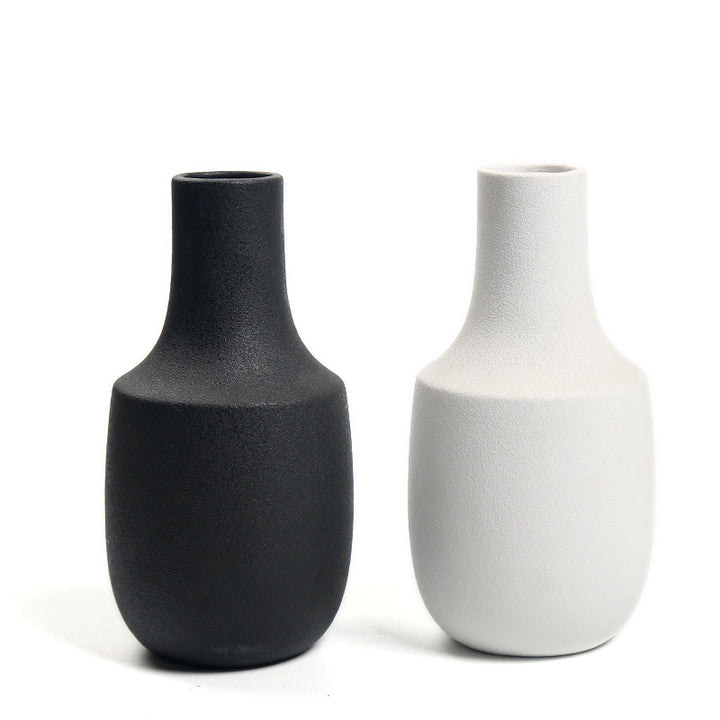 Elegant Floral Arrangement Vase Stornfeild