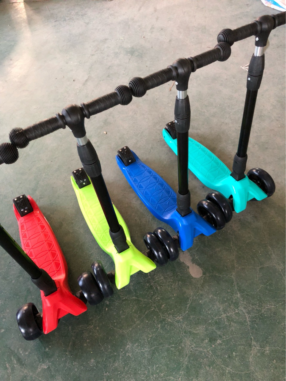 LED Interactive Mini Skate Scooter Stornfield