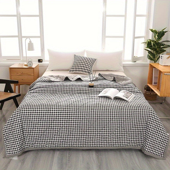 Elegant Preppy Plaid Summer Blanket for Cool Nights | Stornfield