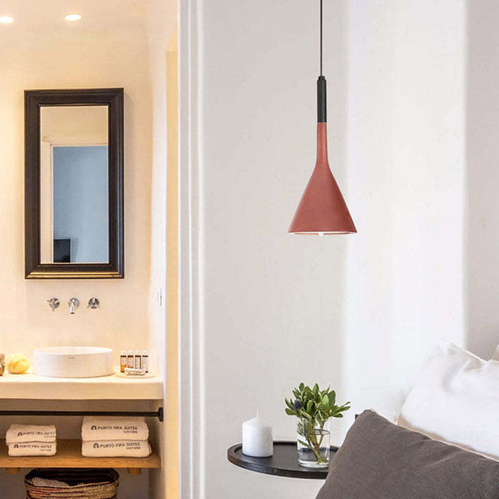 Modern Triangle Pendant Lamp - Trionda | Stornfield