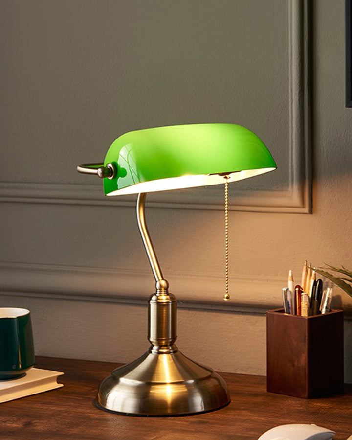 Stornfield | Classic Banker's Lamp