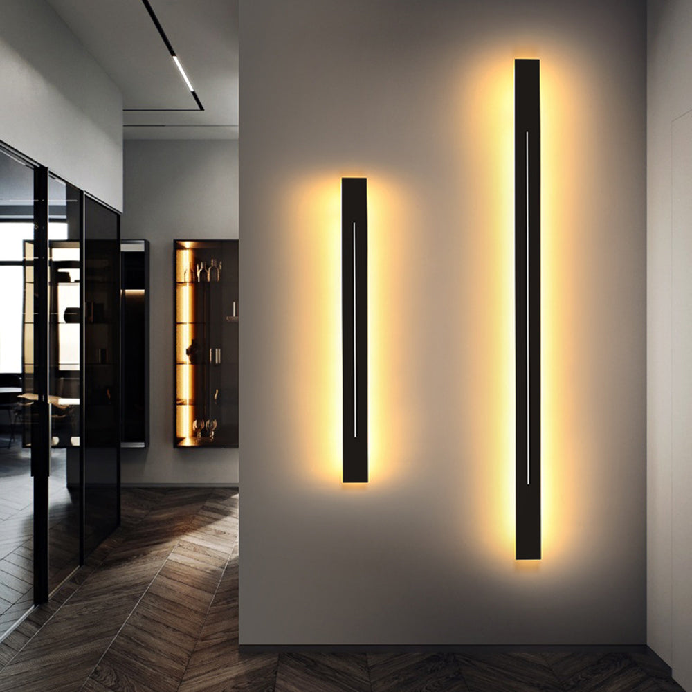 Modern LED Wall Lamp - LumièreGold | Stornfield