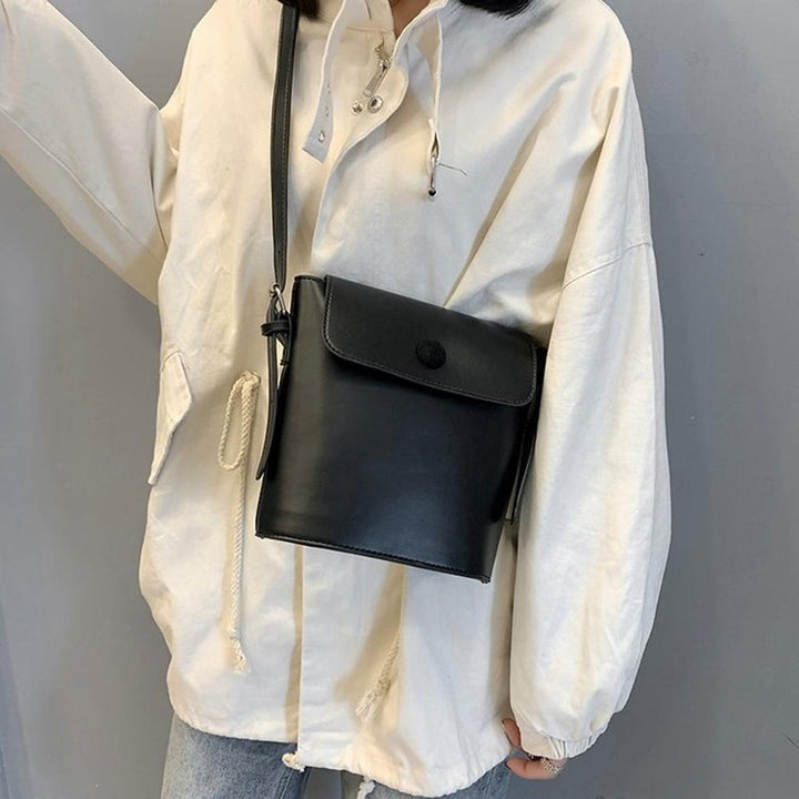 Drawstring bag made of PU | Stornfield