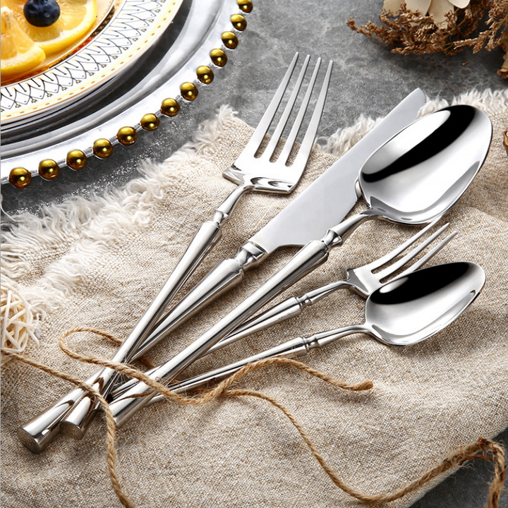 Stornfield | Classic stainless steel set with elegant handles