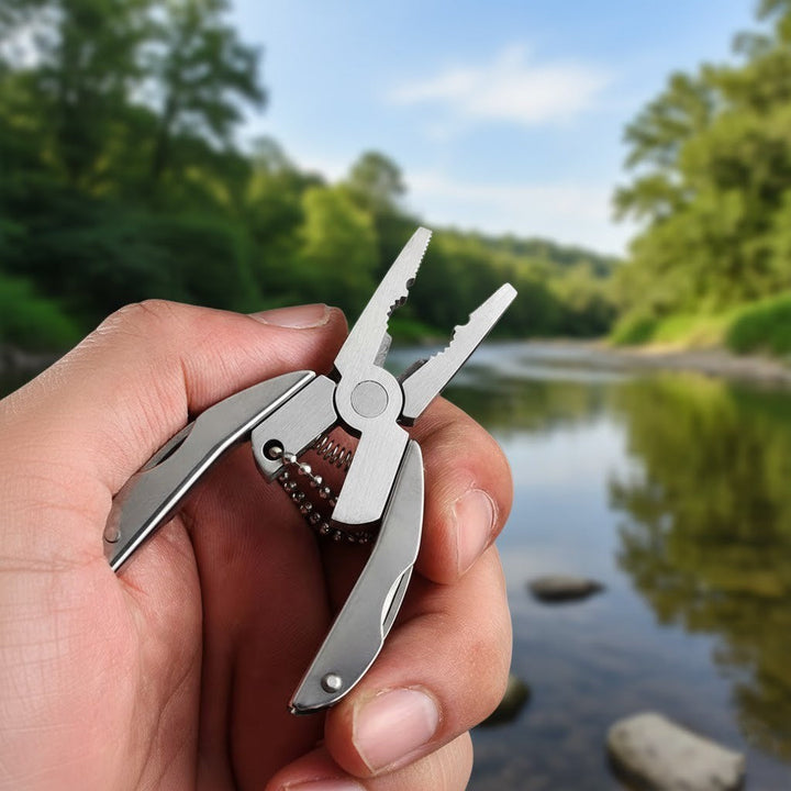 Stainless Edge EDC Multi-Tool Emergency Keychain | Stornfield