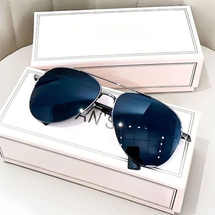 Pilot sunglasses for men with gradient lenses UV400 | Stornfield