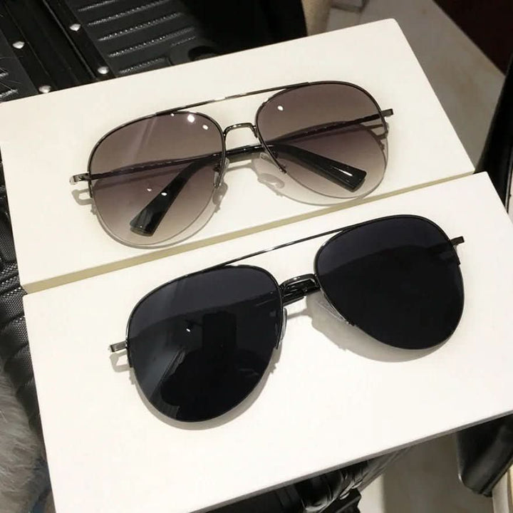 Pilot sunglasses for men with gradient lenses UV400 | Stornfield