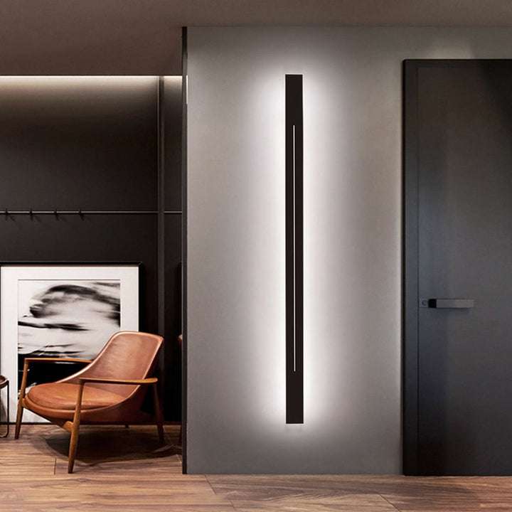 Modern LED Wall Lamp - LumièreGold | Stornfield