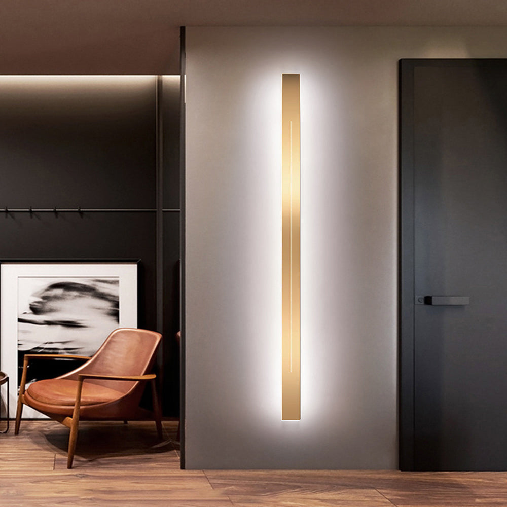 Modern LED Wall Lamp - LumièreGold | Stornfield