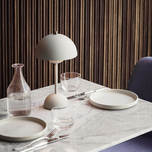 Stornfield | Italian rechargeable table lamp with adjustable light intensity VP3