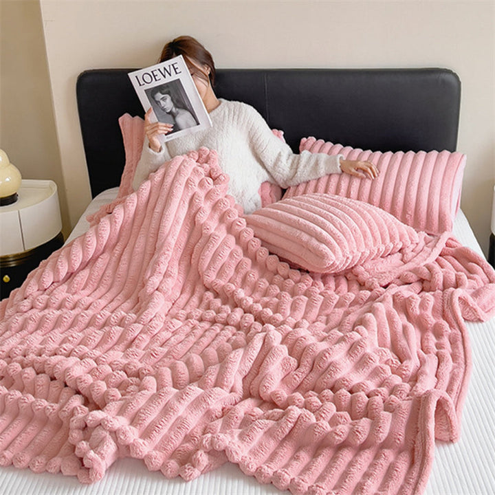 Luxurious Faux-Rabbit-Fur Throw Blanket for Ultimate Comfort | Stornfield