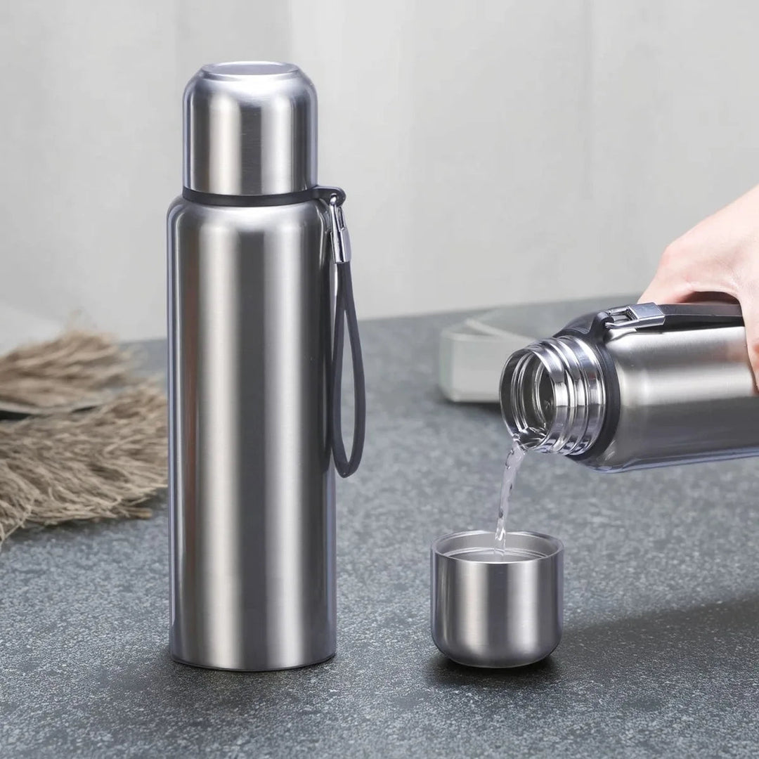 Vacuum-insulated stainless steel bottle | Stornfield