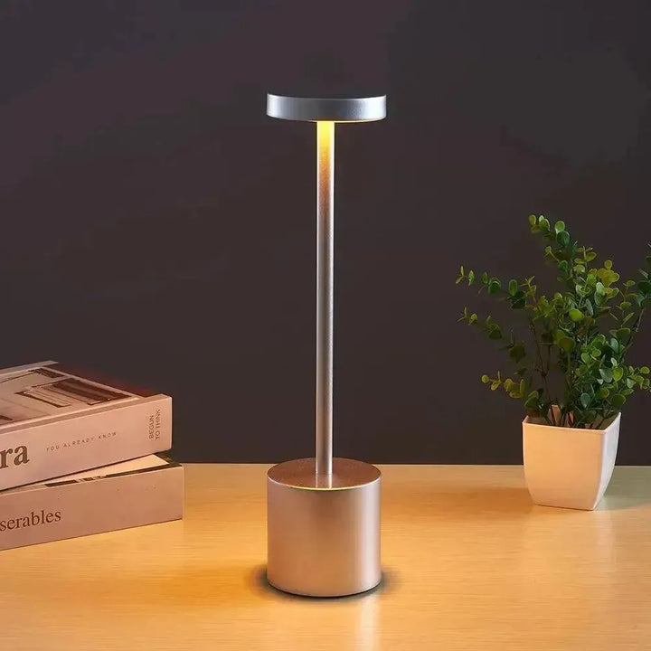 Astori - Rechargeable table lamp without cable | Stornfield