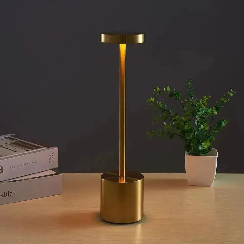 Astori - Rechargeable table lamp without cable | Stornfield