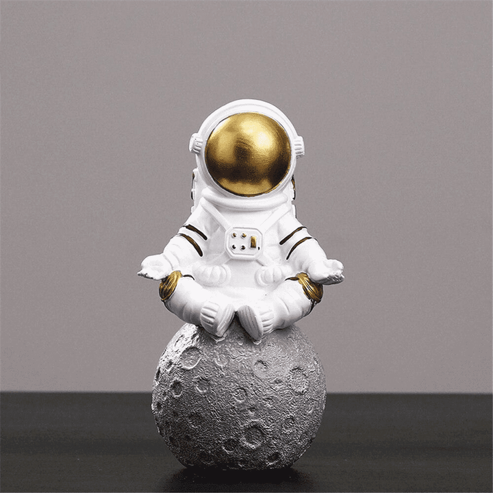 Astronaut Figurine | Stornfield