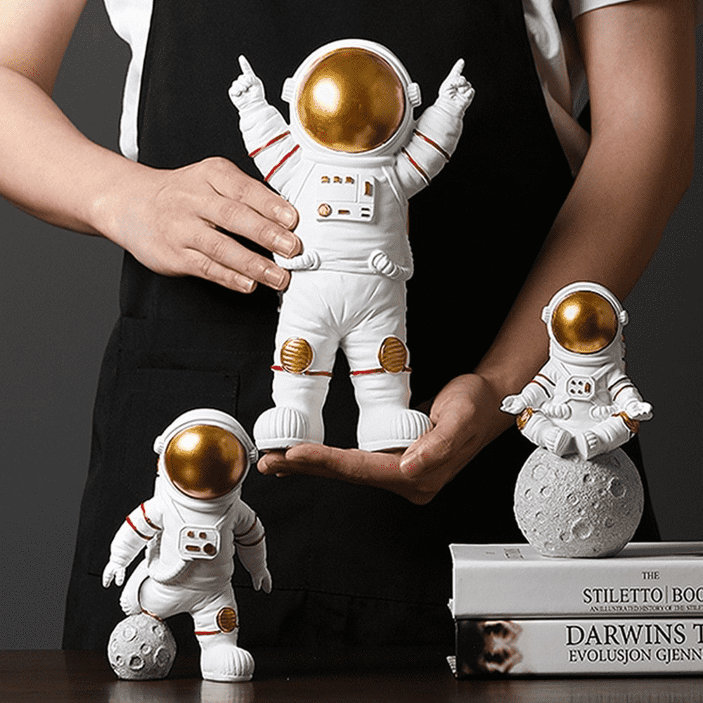 Astronaut Figurine | Stornfield