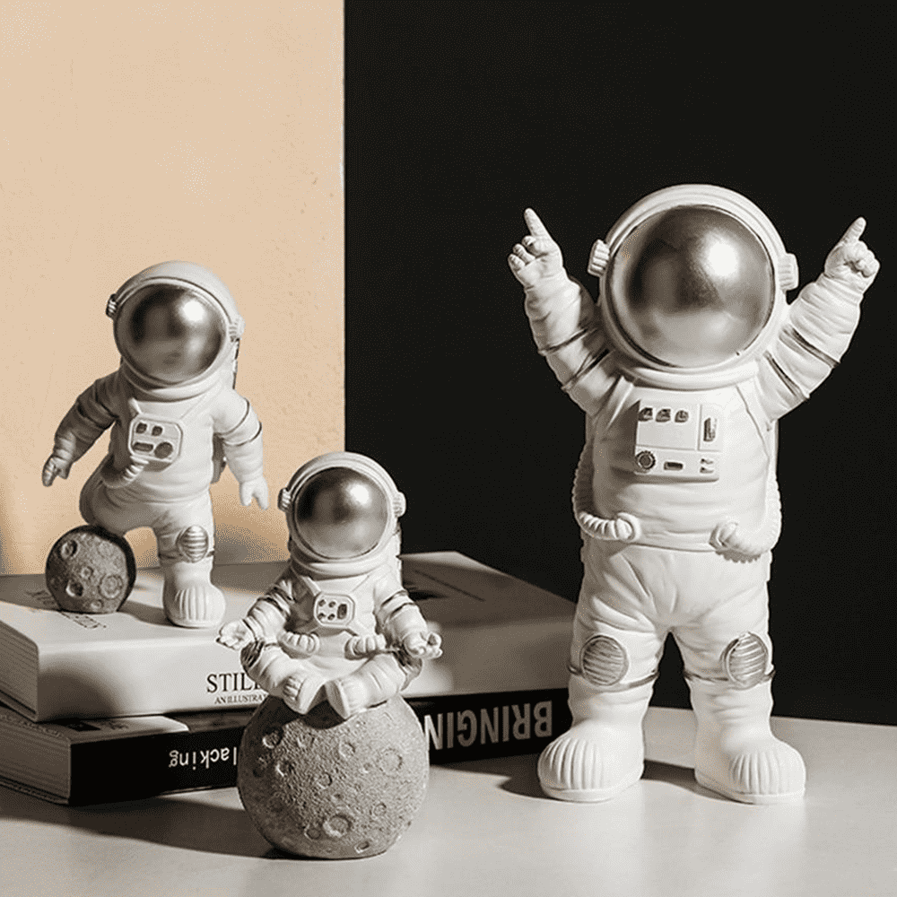 Astronaut Figurine | Stornfield