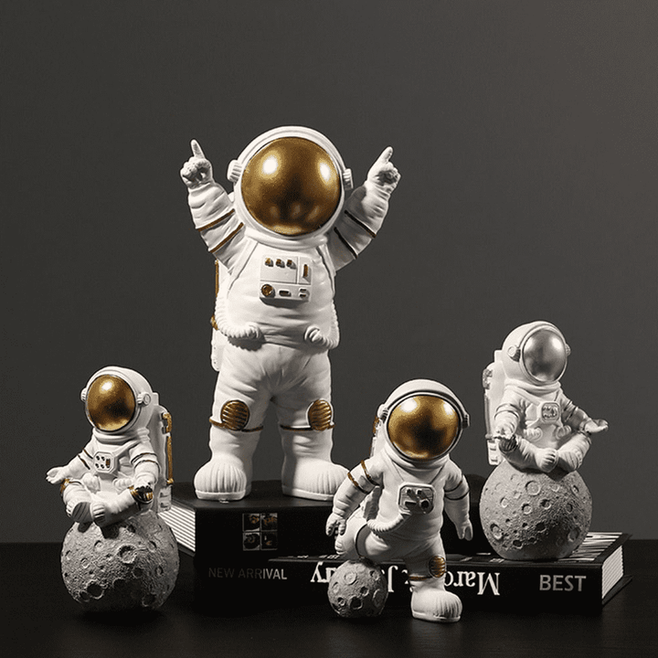 Astronaut Figurine | Stornfield