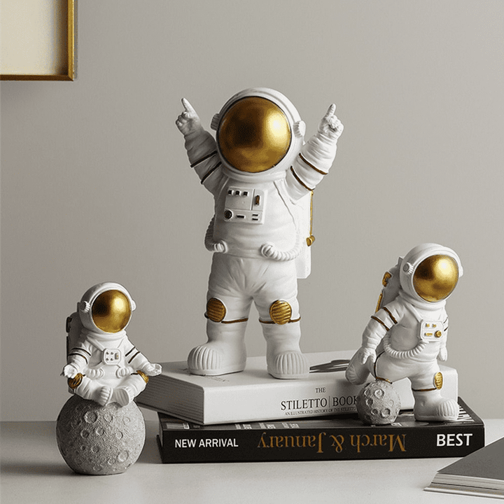 Astronaut Figurine | Stornfield