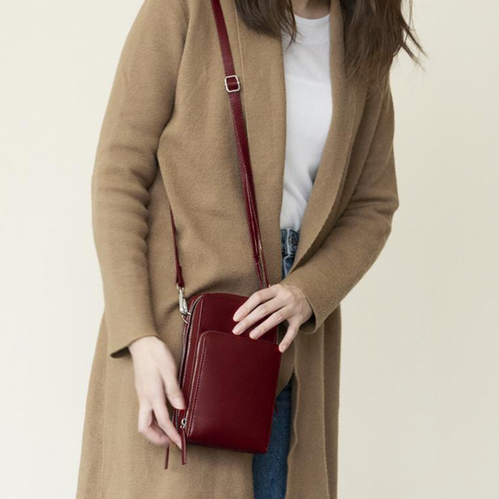 Stornfield | Triple Secure Leather Phone Purse: Elegance Meets Practicality