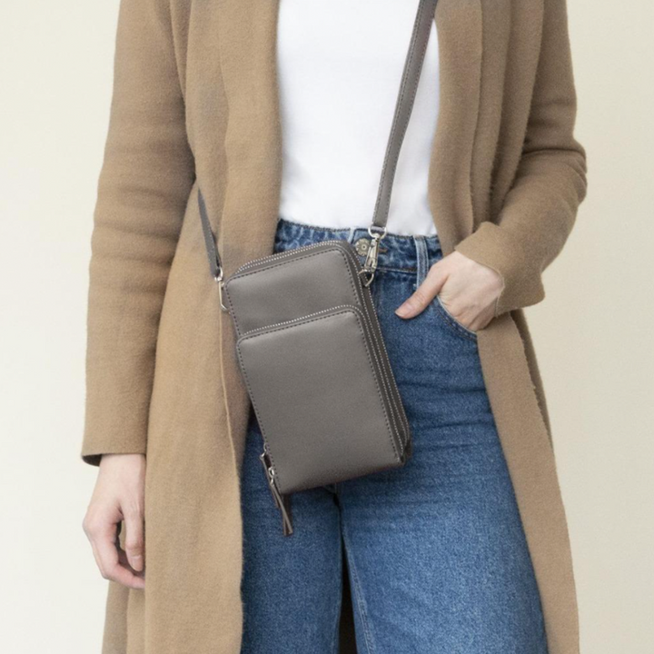 Stornfield | Triple Secure Leather Phone Purse: Elegance Meets Practicality