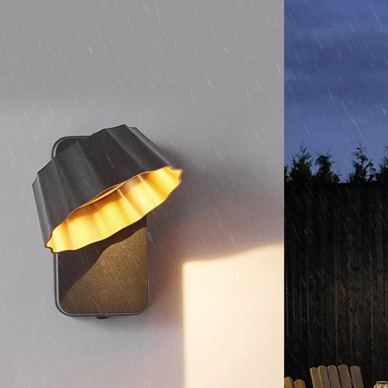 Contemporary Industrial Aluminum Pleated Round Shade LED Outdoor Waterproof Wall Sconce Lamp For Garden | Stornfield