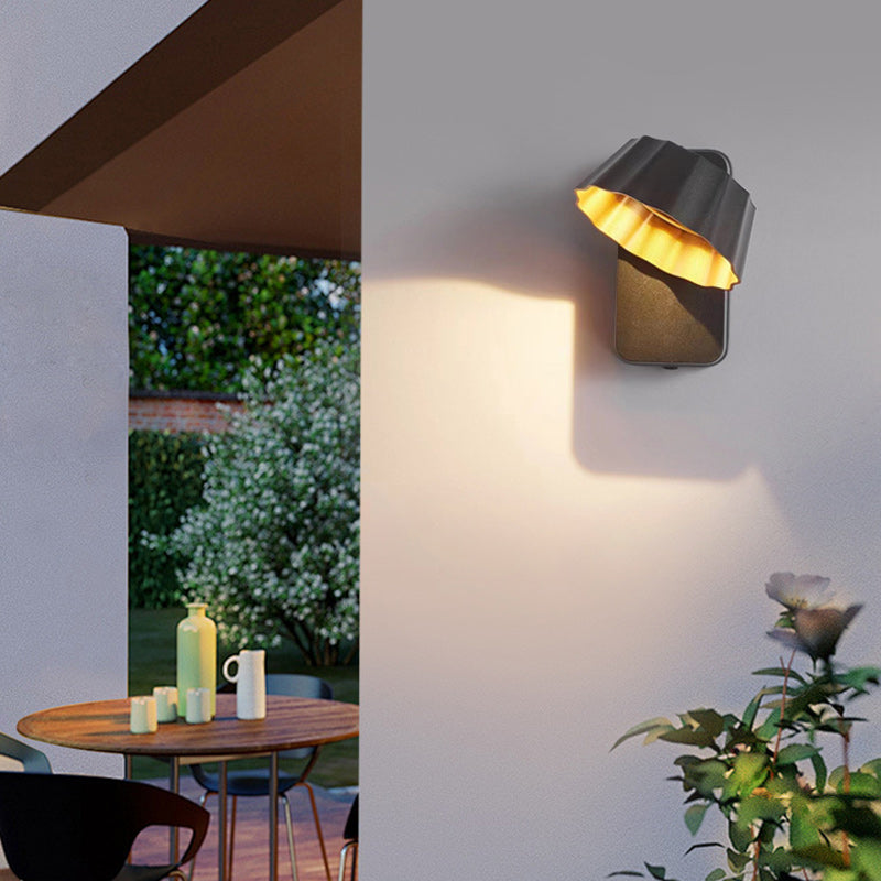 Contemporary Industrial Aluminum Pleated Round Shade LED Outdoor Waterproof Wall Sconce Lamp For Garden | Stornfield
