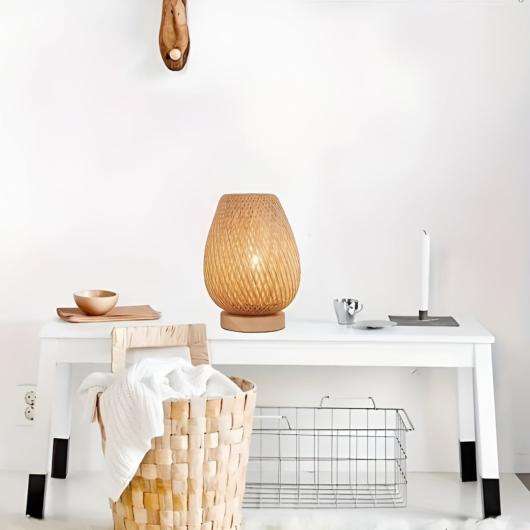 Stornfield | Bamboo Table Lamp with USB Power - Sustainable and Energy-Efficient Design