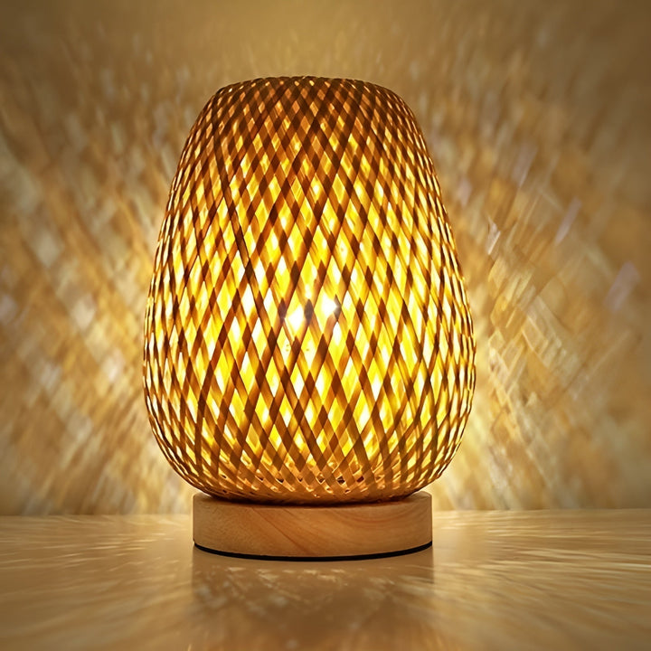 Stornfield | Bamboo Table Lamp with USB Power - Sustainable and Energy-Efficient Design