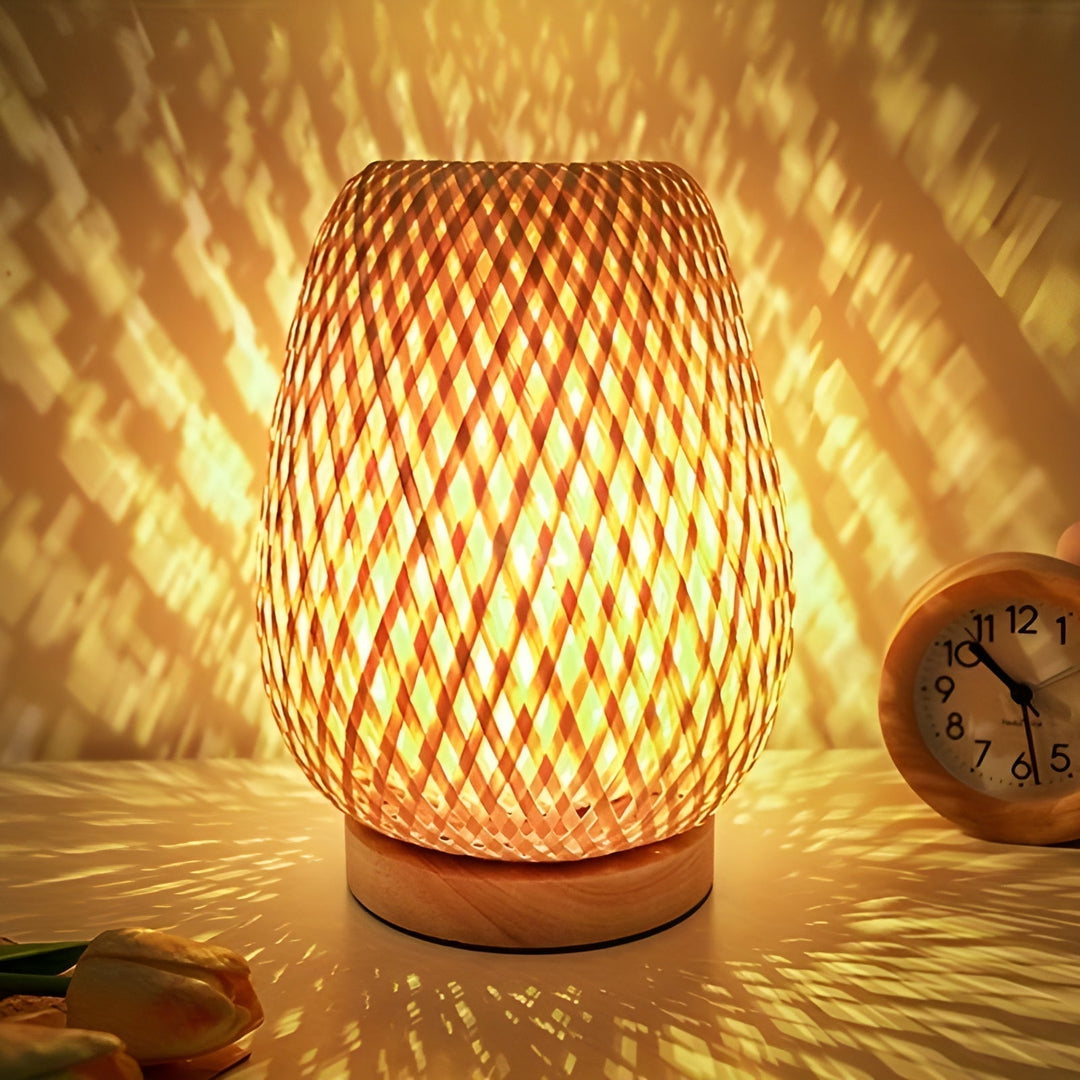 Stornfield | Bamboo Table Lamp with USB Power - Sustainable and Energy-Efficient Design