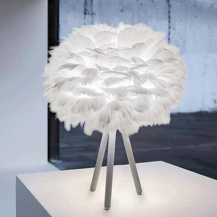 Stornfield | Blossom Table Lamp – Elegant Feather Design with Dimmable Light