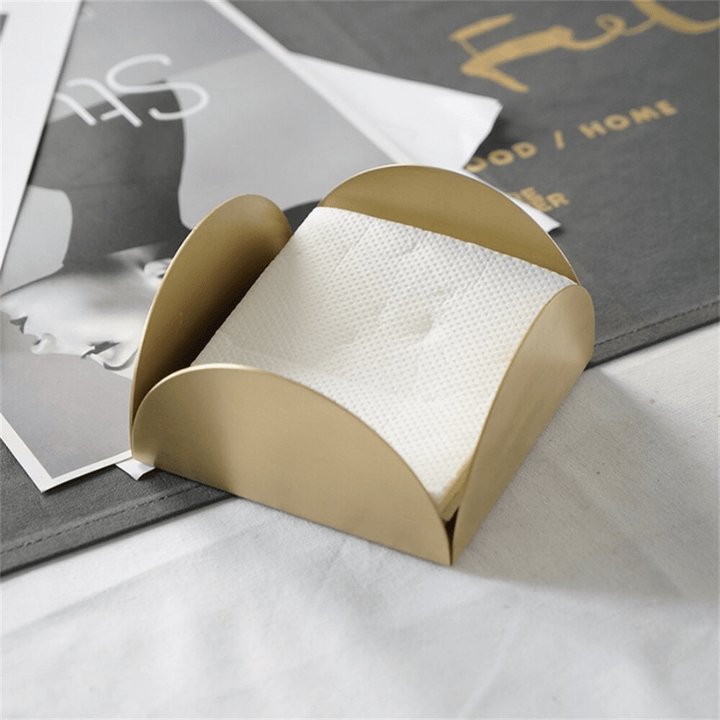 Stornfield | Brass - Fabric - Pillbox