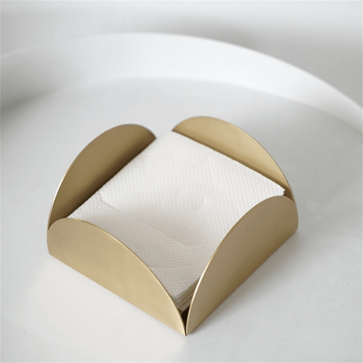 Stornfield | Brass - Fabric - Pillbox