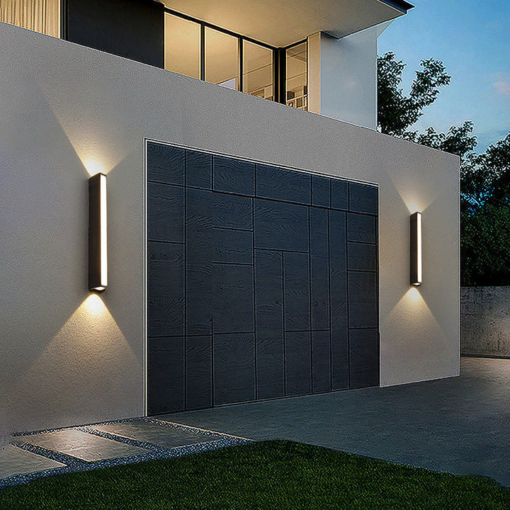 Durable LED outdoor wall light for lighting in any weather | Stornfield