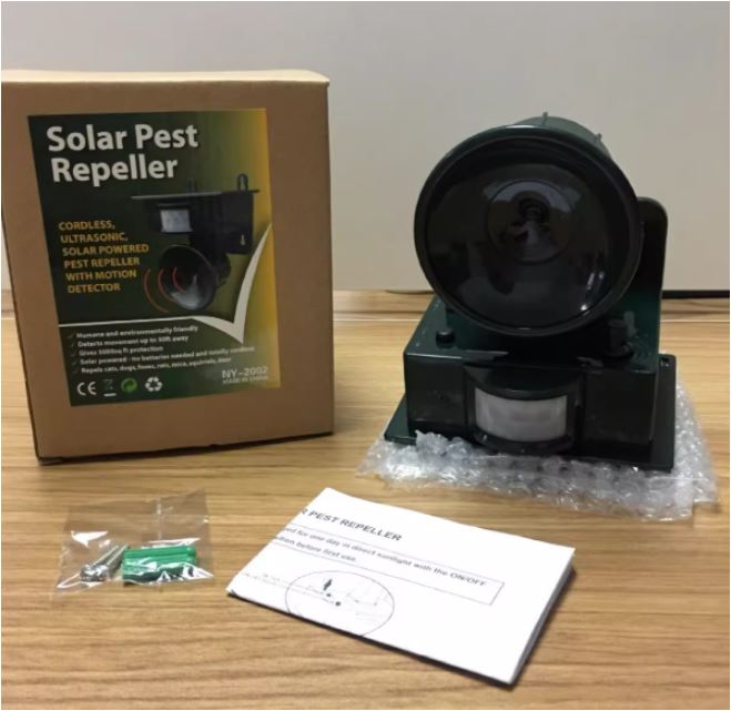 Solar Animal Repellent with Ultrasound & Motion Sensor | Stornfield