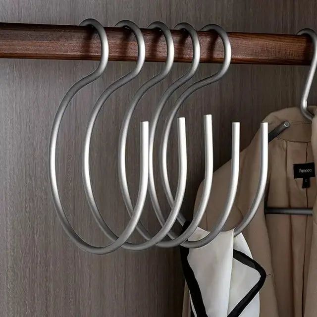 HangStruct – S-shaped metal clothing hangers (set of 5) for space saving | Stornfield