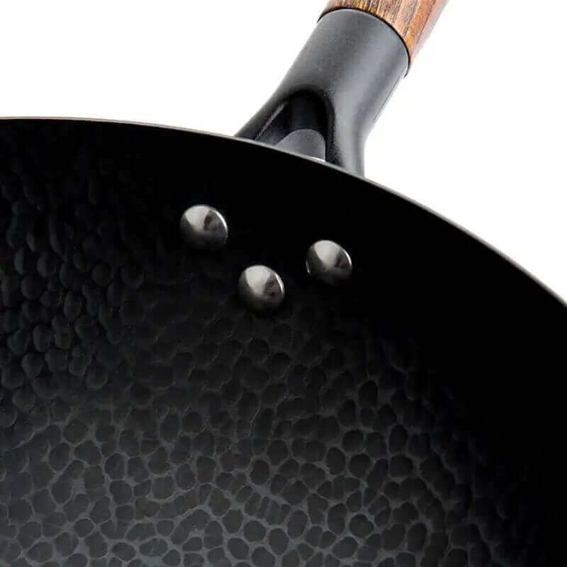 Authentic handmade iron wok – premium quality with wooden lid | Stornfield