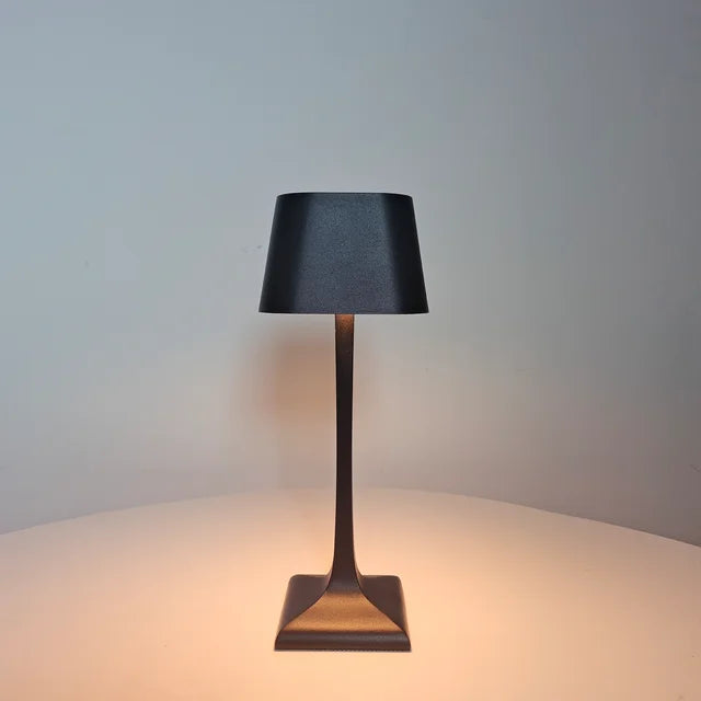 Stornfield | LumiSquare – Flexible LED Table Lamp with USB