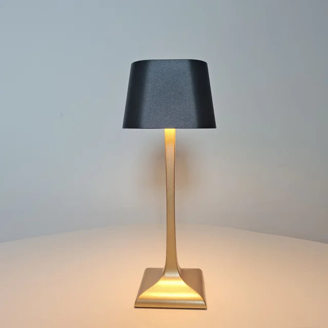 Stornfield | LumiSquare – Flexible LED Table Lamp with USB