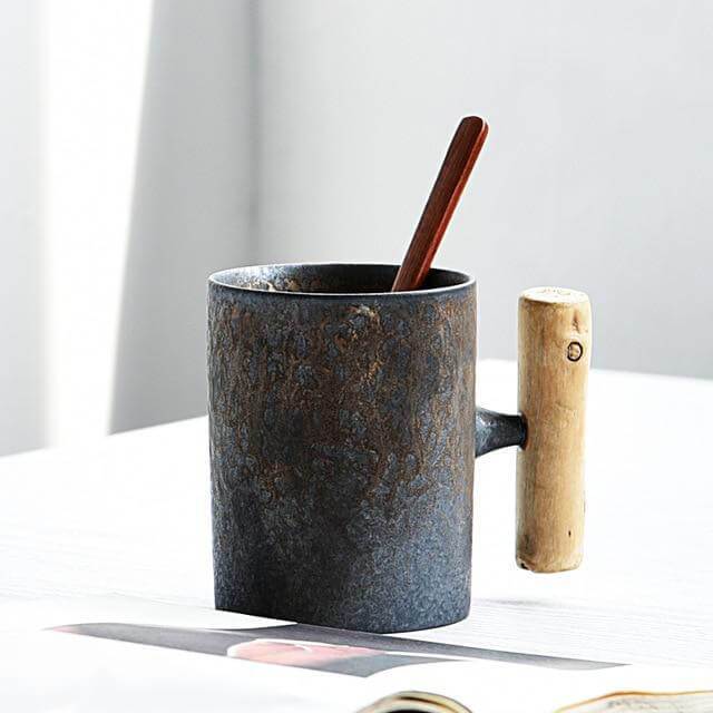 Coarse Pottery Mug with Wooden Handgrip | Stornfield