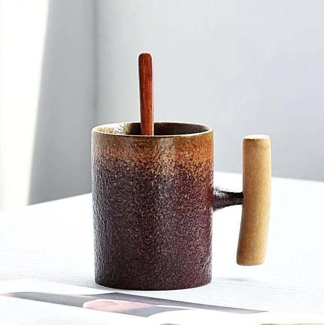 Coarse Pottery Mug with Wooden Handgrip | Stornfield