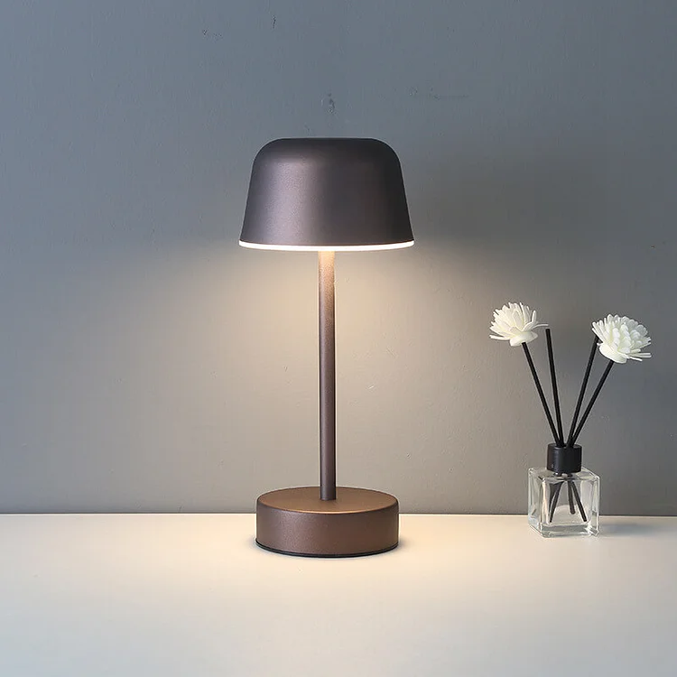 Stornfield | PRISMA PULSE FLARE – Dynamic LED Table Lamp