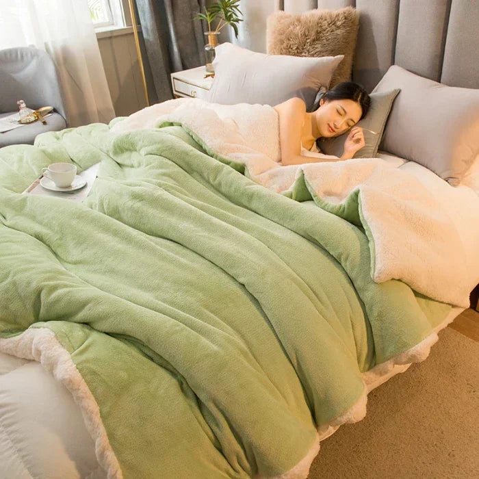 Stornfield | CozyNest Reversible Wool Blanket – Flannel & Cashmere Warm Blanket for Winter