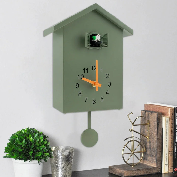 Stornfield | Horloge coucou Horloge son coucou avec balancier Horloge coucou délicate à batterie pour décoration de salon