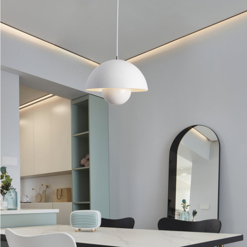 Stornfield | AuroraBloom™ – Hanging Flower Pot Lamp for the Bedroom